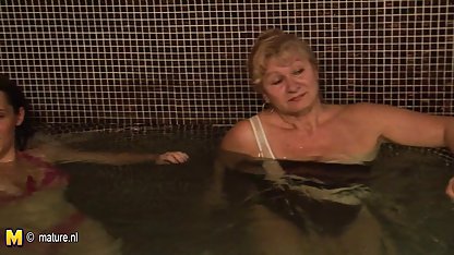 پستان بند آن اتحاد سکسی پیر شده است در حالی که از شما کون ابجی کردم چیزی از Kagney Linn Karter