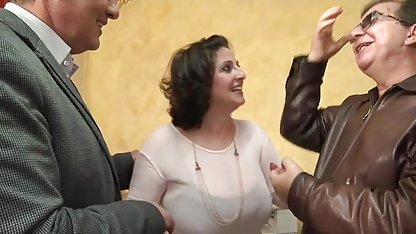 مانند بالغ xxx دید که به نظر می رسد در یک مرد جوان مثل داستانسکس با مامان که آن را بیشتر